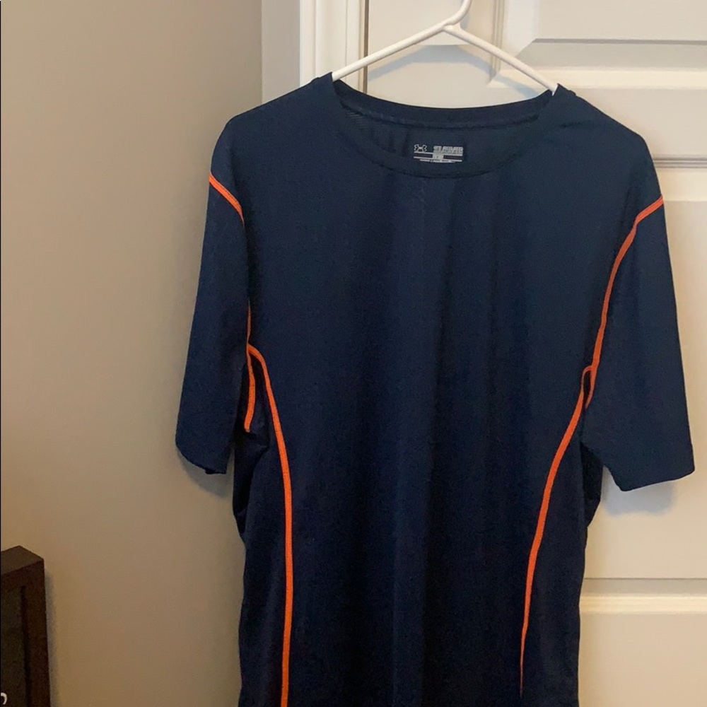 Men’s under armor shirt